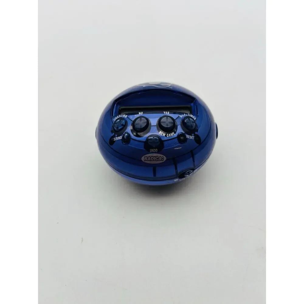 RADICA Handheld Game 20Q Battery Operated Blue 20 Questions 2009 Tested Works